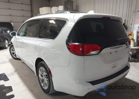 2018 Chrysler Pacifica Limited z USA, uszkodzony, nr VIN 2C4RC1GG6JR232746